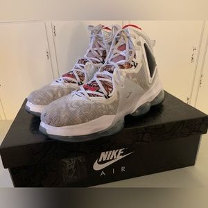 Lebron XIX men’s size 10.5 white/university red.  Used with original box.